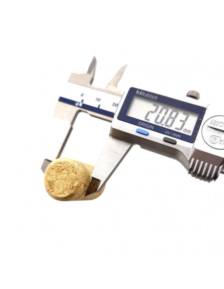 Brasser sa propre bière : 12 bouteilles de vin de 750 ml - Bouchons en liège, manchons thermo-rétractables noirs et étiquette...