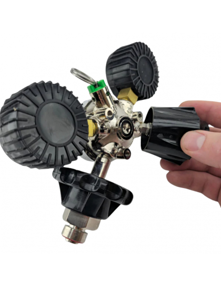 Brasser sa propre bière : Détendeur MK5 Gaz CO2 Double manomètre (soupape de sécurité 4,5 bar et manomètre 65 psi) - KL30670